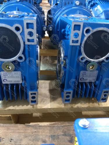 Мотор-редуктор ПР490-7,5-186,7-2,2x1400 для производства химических веществ в Костроме